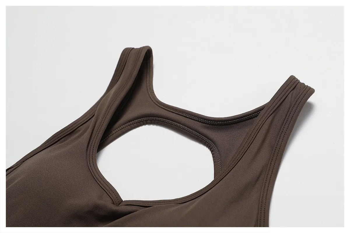 DV Shape | Ausgestellter Jumpsuit mit V-Rücken