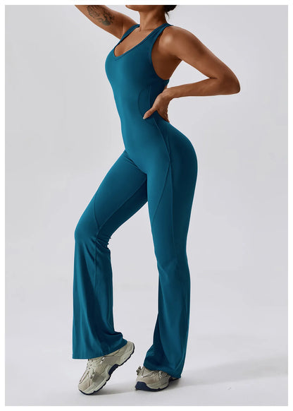 DV Shape | Ausgestellter Jumpsuit mit V-Rücken