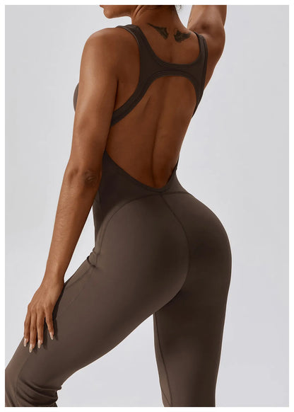 DV Shape | Ausgestellter Jumpsuit mit V-Rücken